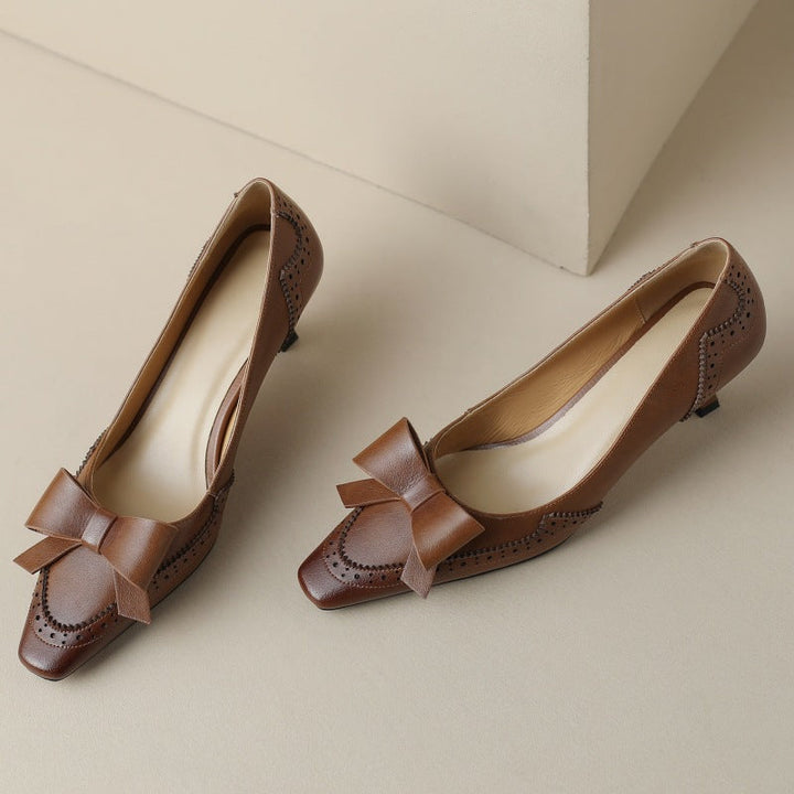 Célora Leather Ribbon Pumps