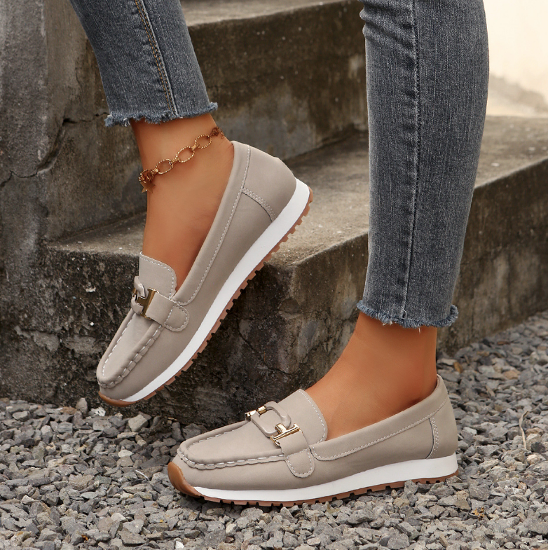 Emelia - Luxury Chain Loafers